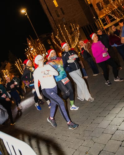 Een foto van 2025, Santa Run