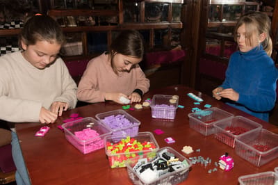 Een foto van Overige Acties Lego kerstballen