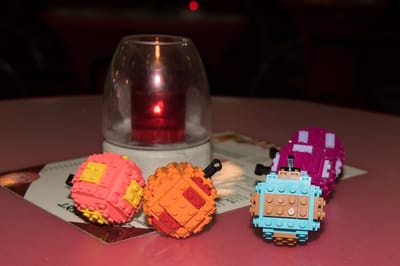 Een foto van Overige Acties Lego kerstballen