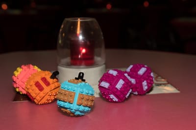 Een foto van Overige Acties Lego kerstballen